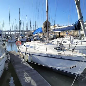  Appartement Be Local - Sleep Aboard The Santa Maria Sailing Boat In
